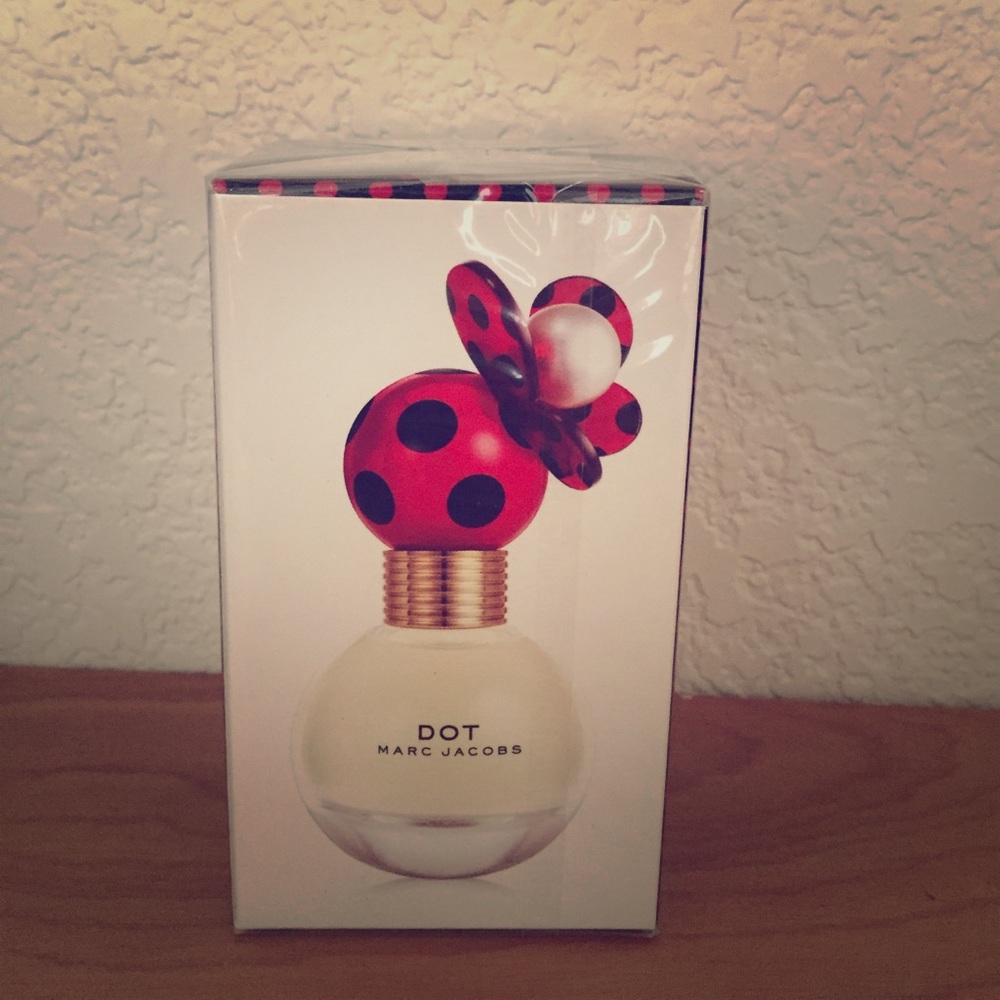 Marc Jacobs Dot